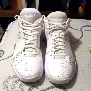 LOOK! TONIGHT ONLY MY WHOLE CLOSET FOR 225.00 DOLLARS!!! JORDAN 3AM.